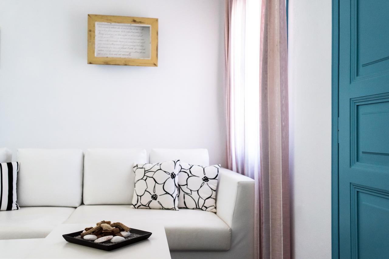 Aeri Aparthotel Folegandros Town Exterior photo