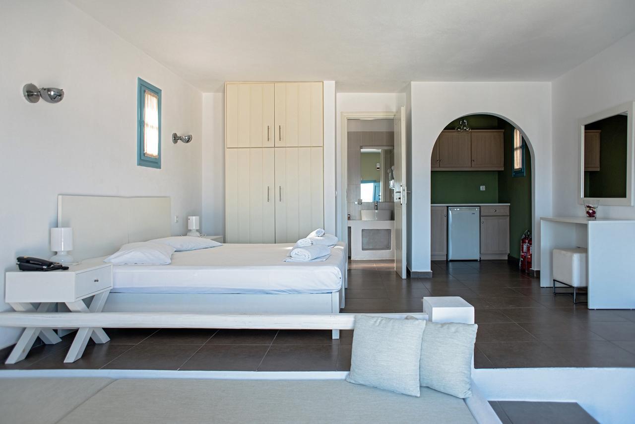 Aeri Aparthotel Folegandros Town Exterior photo
