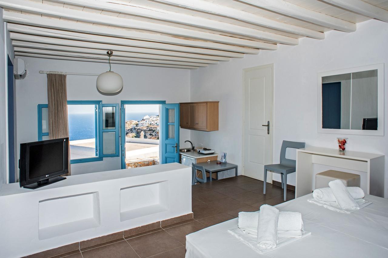 Aeri Aparthotel Folegandros Town Exterior photo